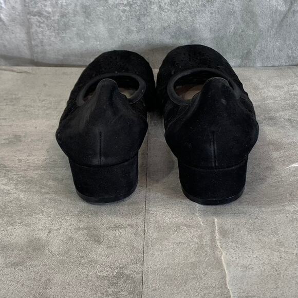 DAVID TATE Women's Narrow Black Leather Proud Perforated Cushioned Pumps SZ 8.5N - Picture 6 of 10